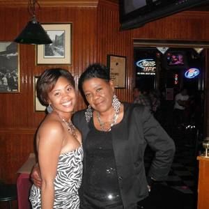 Meet your Posher, Ella